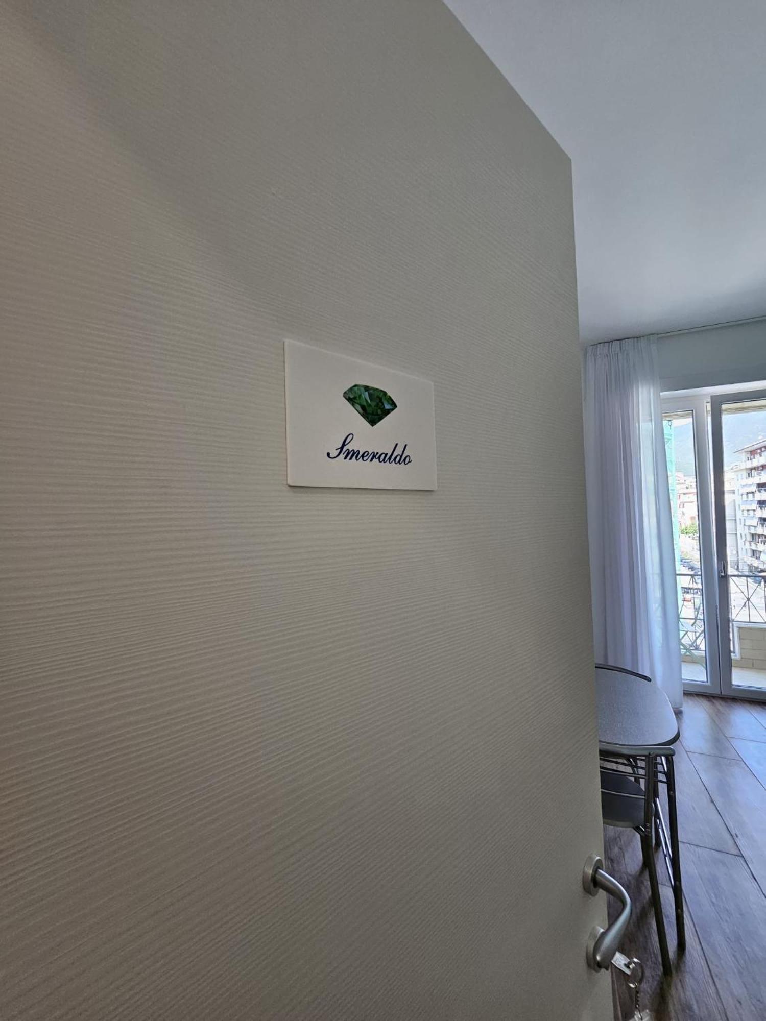 B&B Pietre Preziose Salerno Zewnętrze zdjęcie